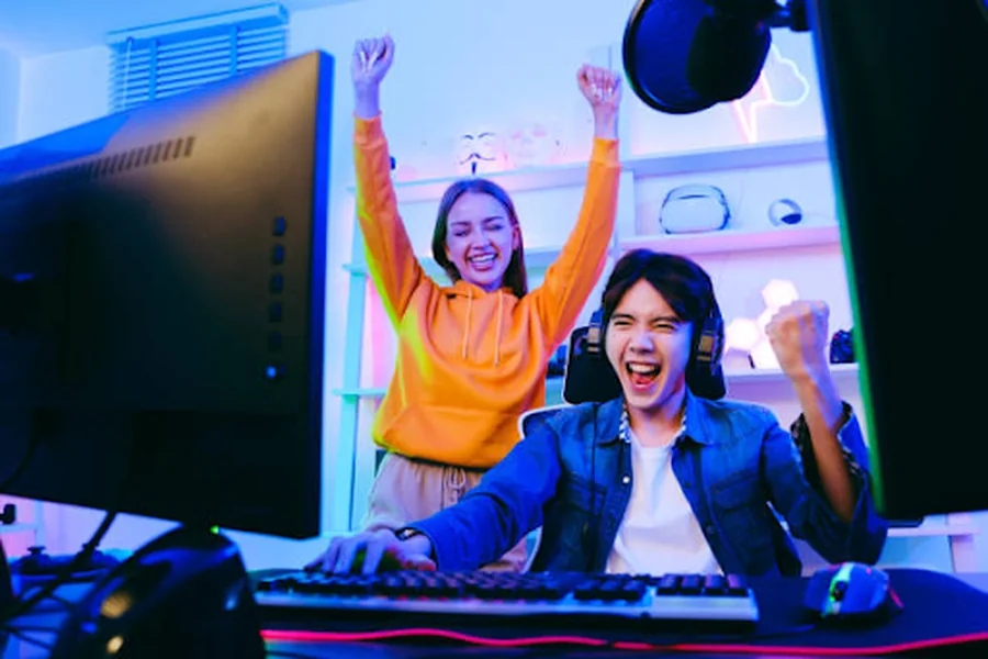 Reasons Why Online Gaming Is So Popular Worldwide